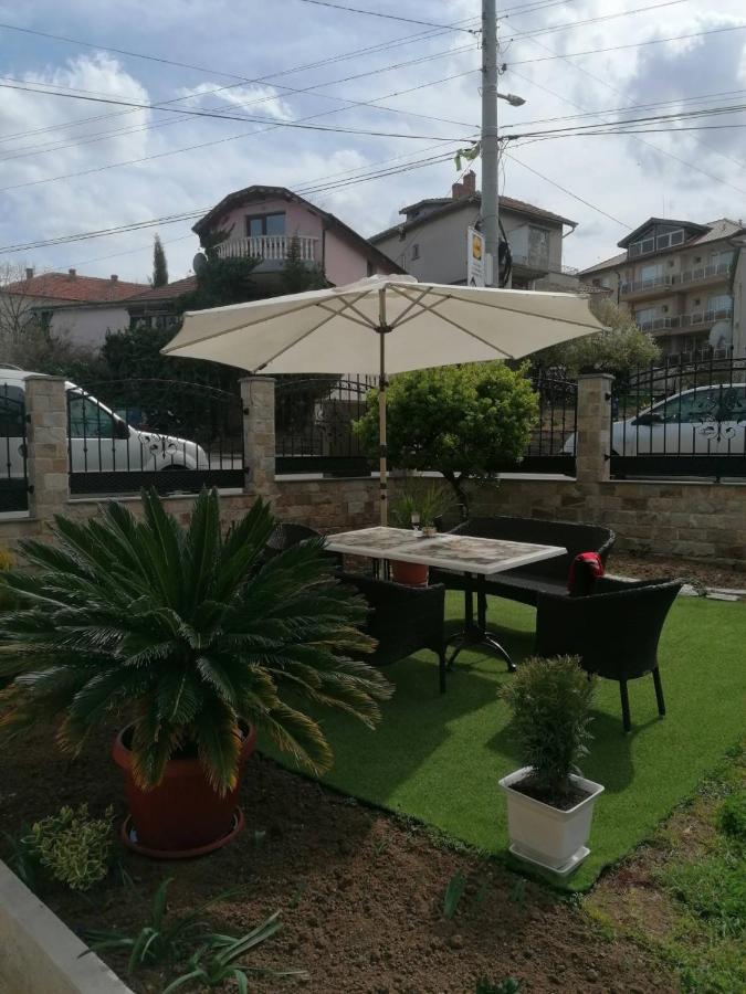 Apartments Dona Chernomorets Buitenkant foto