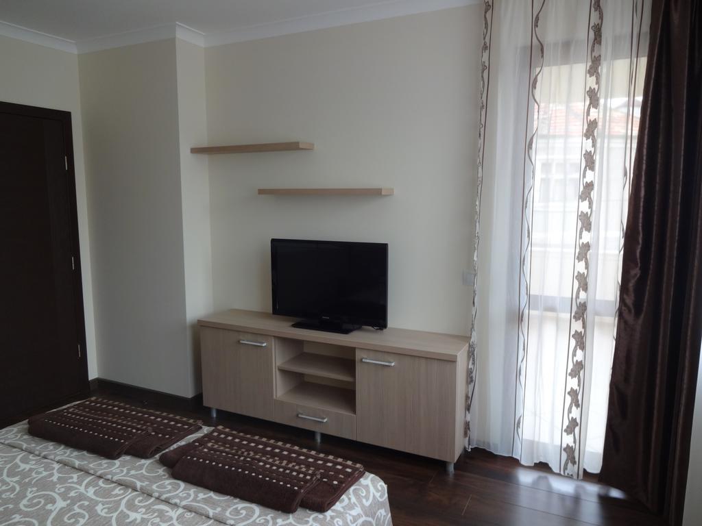 Apartments Dona Chernomorets Buitenkant foto